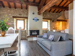Tranquil Farmhouse in Sestino