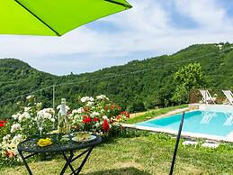 Tranquil Farmhouse in Sestino