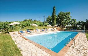Tuscan Farmhouse With Pool