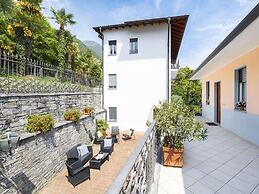 Apartment in Oggebbio With Sea View Terrace