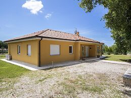 Villa in Sorici With Private Pool