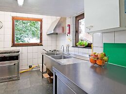 Group Cottage in Jalhay, Spa