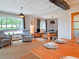 Scenic Stay in Xhoffraix
