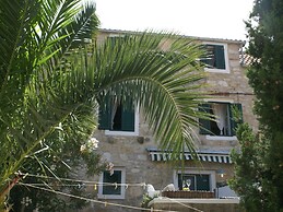 Traditional House With two Apartments