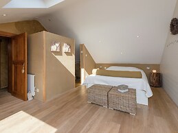 Bertrix Charming 2-bedroom Holiday Home