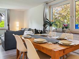 Charming Apartment Near the Forest and River