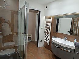Villa in Nissoria With Private Pool
