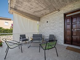 Villa in Nissoria With Private Pool