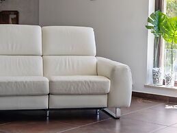 Villa in Nissoria With Private Pool