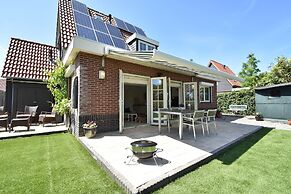 Enticing Holiday Home in Oude With Garden