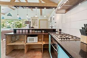 Enticing Holiday Home in Eastermar near Burgumer Mar Lake