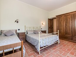 Villa in Tavoleto With Pool