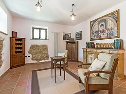 Villa in Tavoleto With Pool