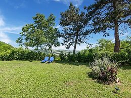 Villa in Tavoleto With Pool