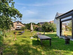 Villa in Kobbegem With Private Garden