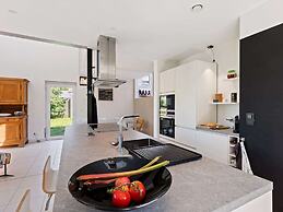 Villa in Kobbegem With Private Garden