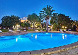 Villa in Pozzallo Near Sandy Beaches