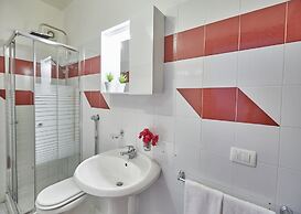 Villa in Pozzallo Near Sandy Beaches