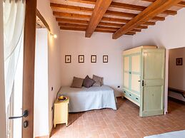 Agriturismo Furlo With Saltwater Pool