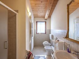 Villa in Pergola With Pool and Beach Nearby