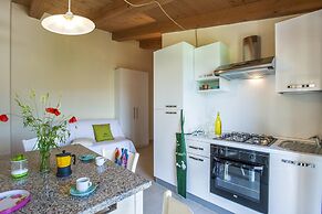 Villa in Pergola With Pool and Beach Nearby