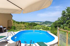 Villa in Pergola With Pool and Beach Nearby