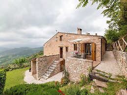 Nature Home With Pool & Garden