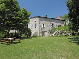 Romantic Countryside Getaway