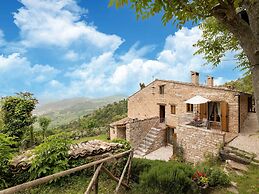 Apartment in a Countryhouse With Pool