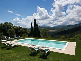 Eco-retreat With Pool