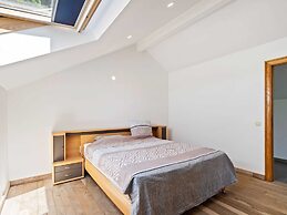 Graceful Holiday Home in Geetbets With Patio