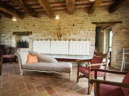 Villa w/ Wine Tours Near Beach