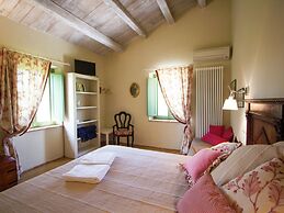 Villa w/ Wine Tours Near Beach