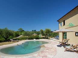 Villa w/ Wine Tours Near Beach