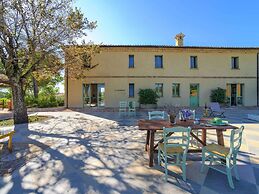 Villa w/ Wine Tours Near Beach