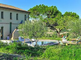 Villa w/ Wine Tours Near Beach