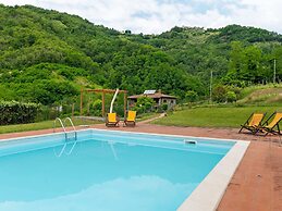 Apartment in Fosciandora With Pool