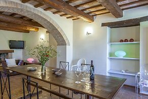 Marche Villa Close Culture
