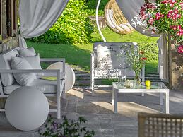 Marche Villa Close Culture