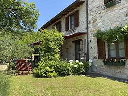 Marche Villa Close Culture