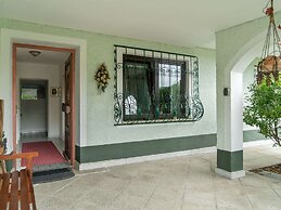 Riverside Apartment in Oed-ohling