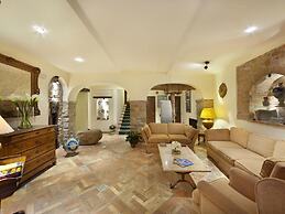 Holiday Home in Collazone With Pool & Sauna