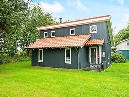 5 Person Holiday Home in Hovborg