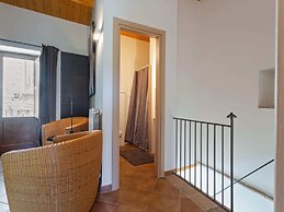 Apartment in Ripabottoni With Panoramic Views