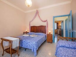 A Spacious Retreat for Ten