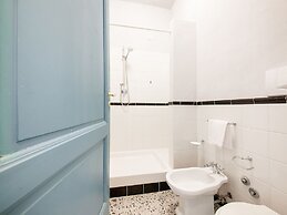 A Spacious Retreat for Ten