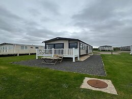 Lovely 2-bed Caravan in Seton Sands
