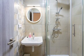Modern Studio Near City Center