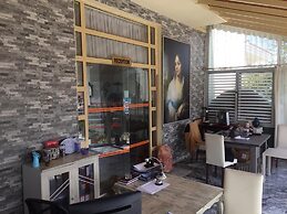 Verdeport Hotel
