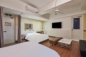 648 Hotel